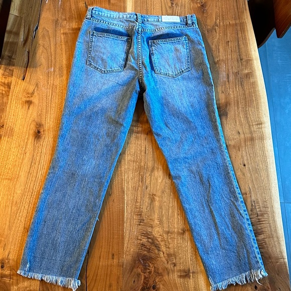 PISTOLA Woman's High Rise Distressed Cropped Jeans Raw Hem Denim  Size 29 - Picture 2 of 8